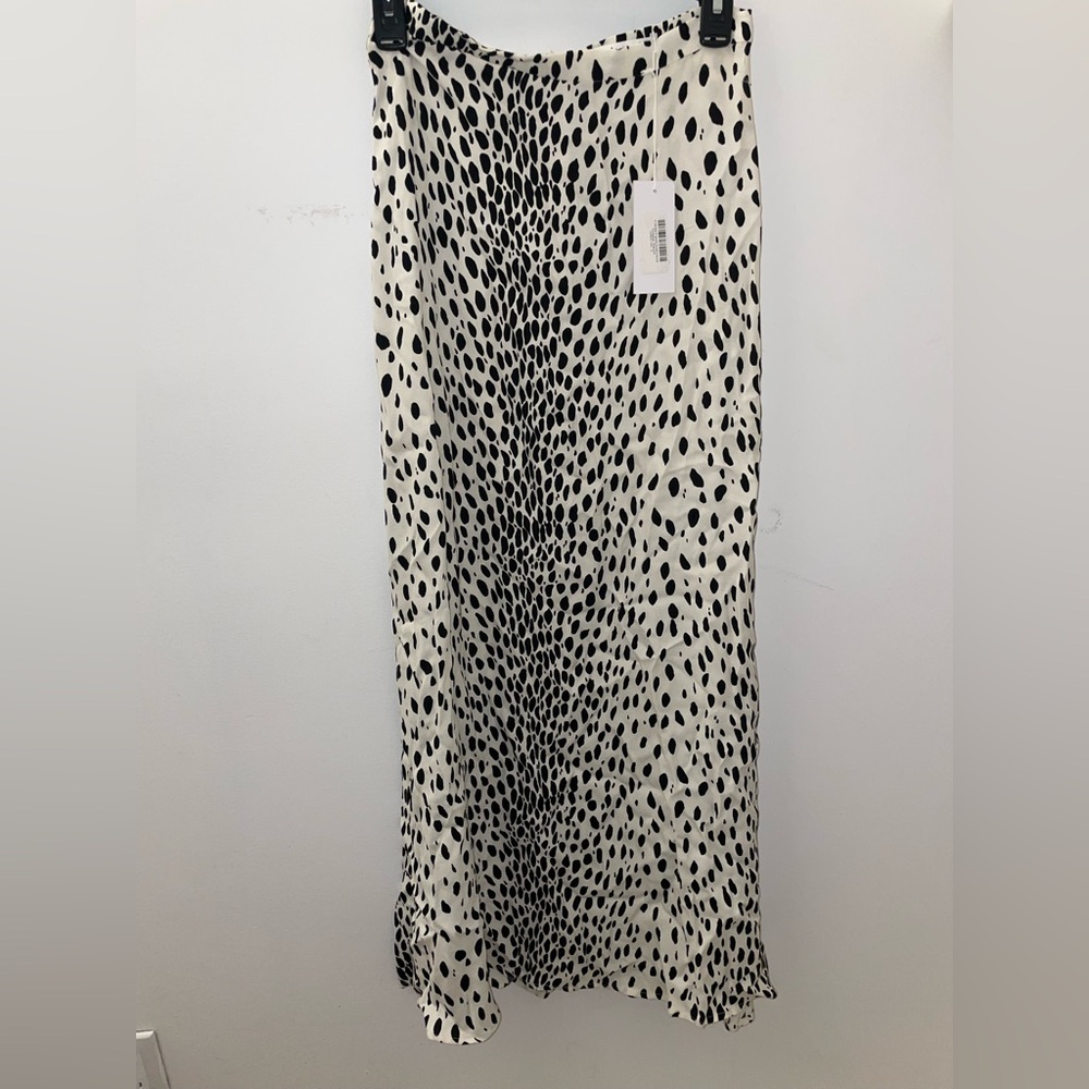 NWT Reformation Vista skirt size 2 in Cheetah print